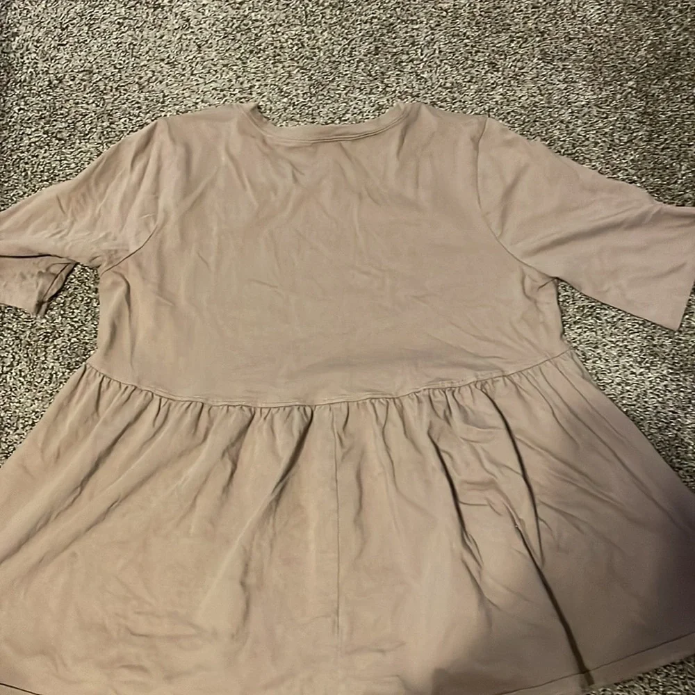 !!Blouse!! - Picture 2 of 2